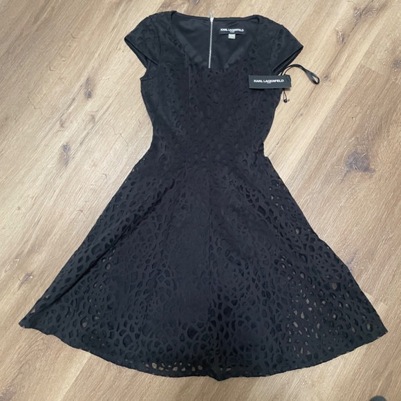 NWT, Karl Lagerfeld Black Laser Cut Dress, Size 4 - Picture 15 of 16